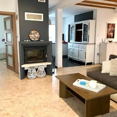 Apartman Kaja Zagreb Exteriör bild
