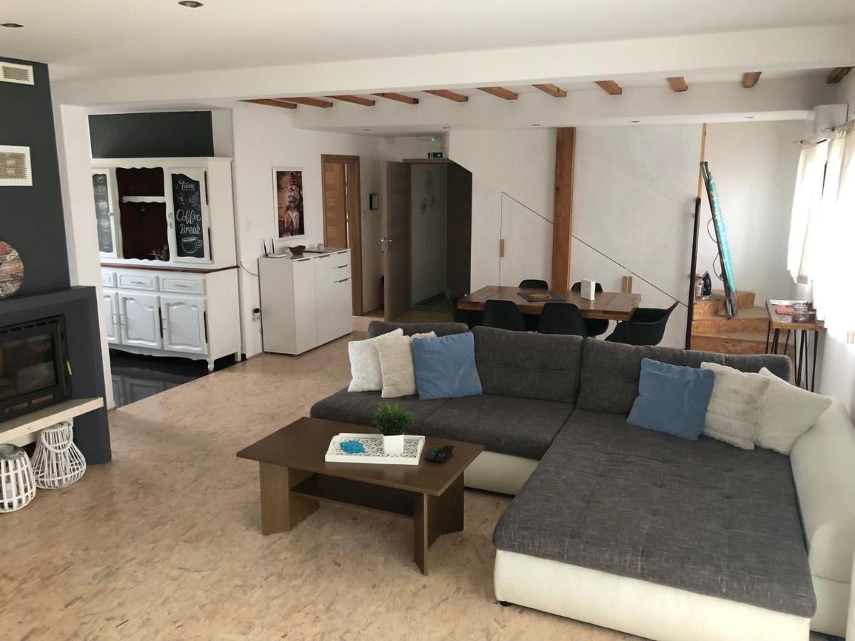 Apartman Kaja Zagreb Exteriör bild